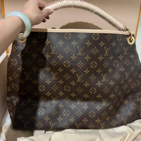 Louis Vuitton Artsy MM Monogram Canvas M44869 photo review