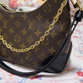 Louis Vuitton M45831 Boulogne Black photo review